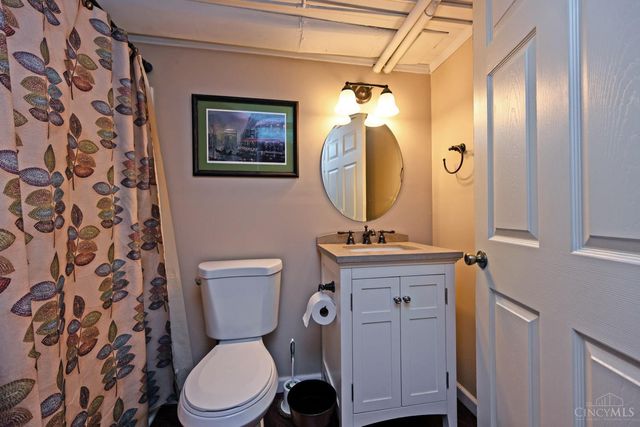 7010 Wooster, Cincinnati, OH 45227