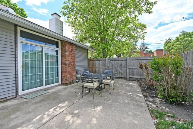 7010 Wooster, Cincinnati, OH 45227