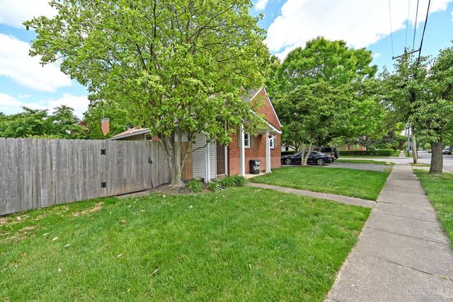 7010 Wooster, Cincinnati, OH 45227