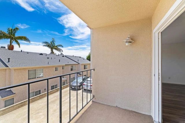 1830 Thomas Avenue 2F, San Diego, CA 92109