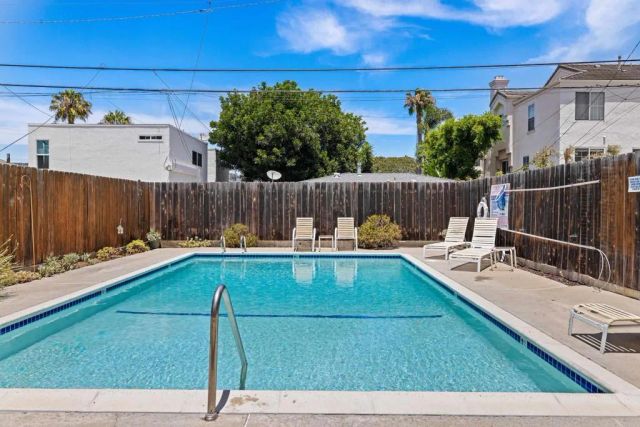 1830 Thomas Avenue 2F, San Diego, CA 92109