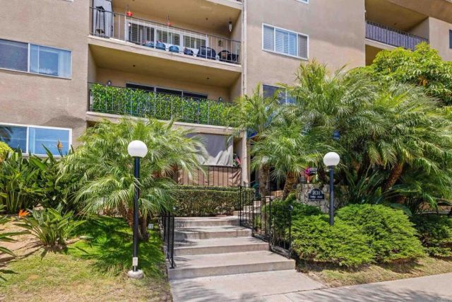 1830 Thomas Avenue 2F, San Diego, CA 92109