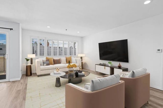 1830 Thomas Avenue 2F, San Diego, CA 92109