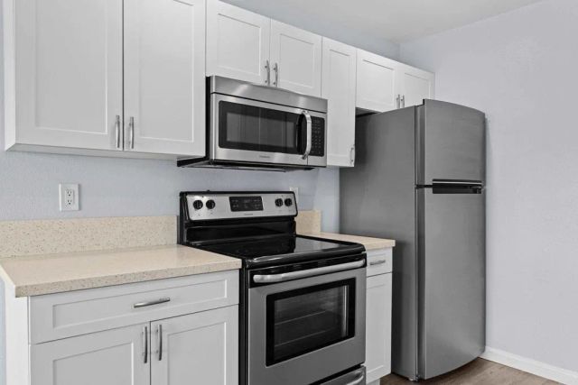 1830 Thomas Avenue 2F, San Diego, CA 92109