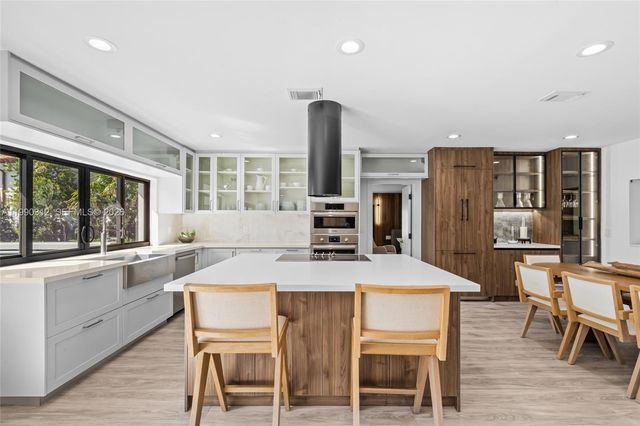 116 W 1st Ct, Miami Beach, FL 33139