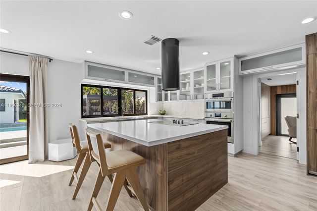 116 W 1st Ct, Miami Beach, FL 33139