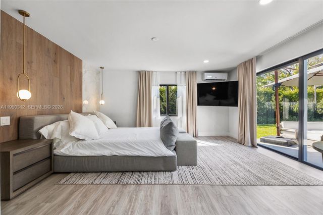 116 W 1st Ct, Miami Beach, FL 33139