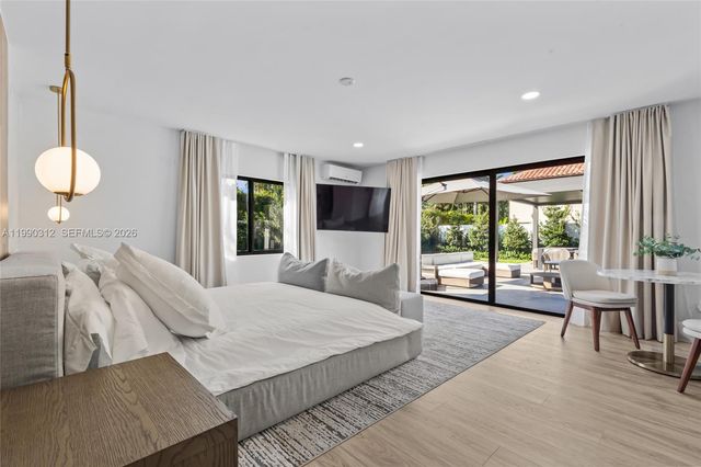 116 W 1st Ct, Miami Beach, FL 33139