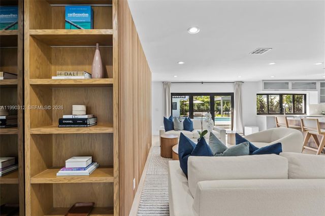 116 W 1st Ct, Miami Beach, FL 33139