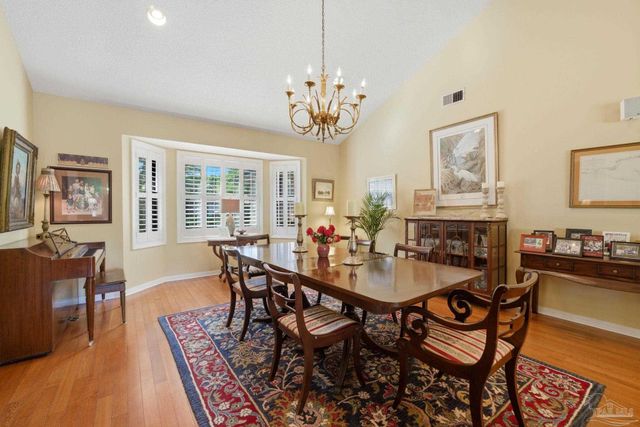 4470 La Mirage Dr, Pensacola, FL 32504
