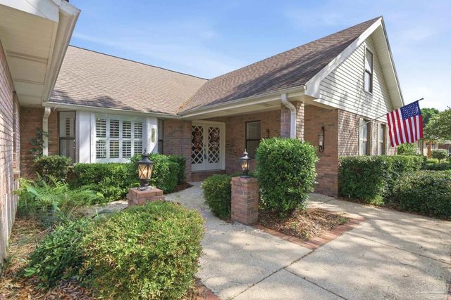 4470 La Mirage Dr, Pensacola, FL 32504