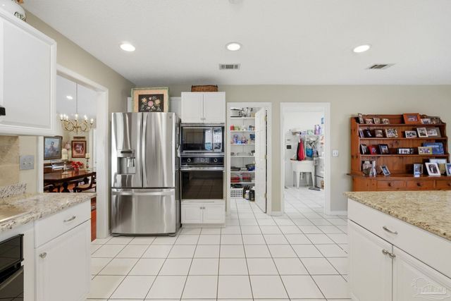 4470 La Mirage Dr, Pensacola, FL 32504