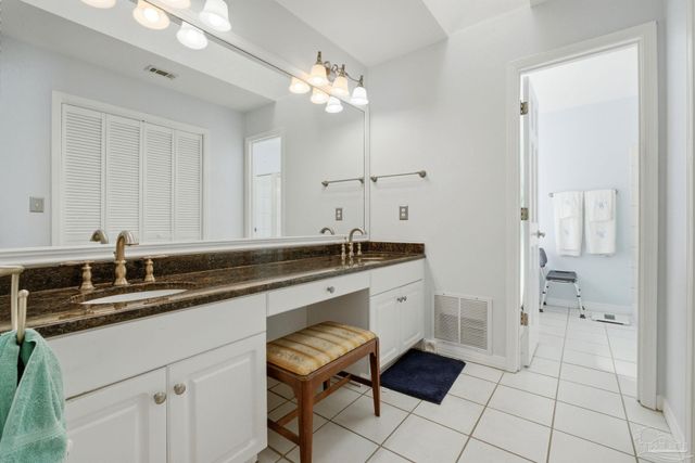 4470 La Mirage Dr, Pensacola, FL 32504
