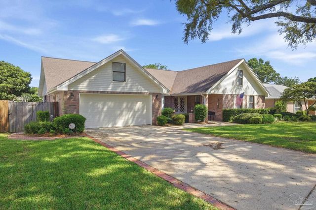 4470 La Mirage Dr, Pensacola, FL 32504