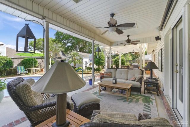 4470 La Mirage Dr, Pensacola, FL 32504
