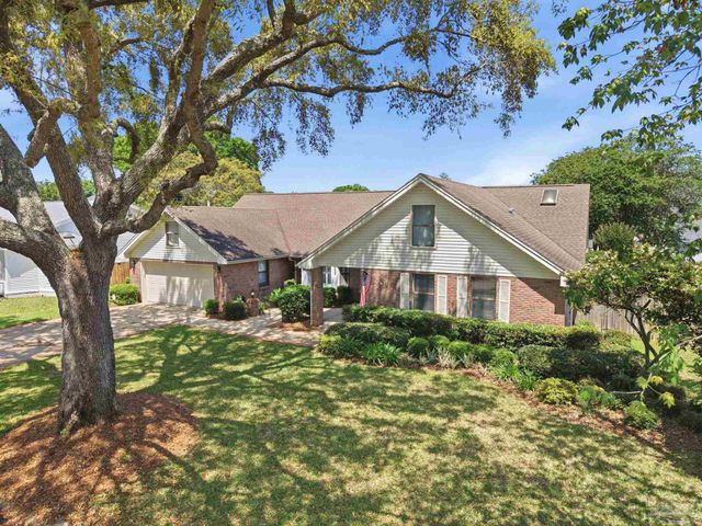 4470 La Mirage Dr, Pensacola, FL 32504