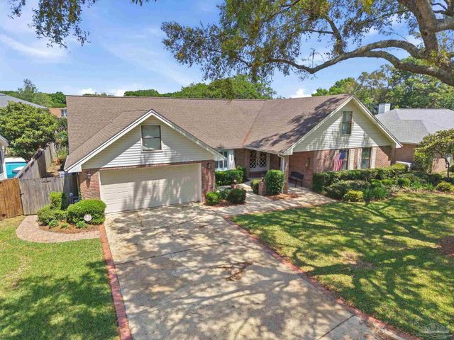 4470 La Mirage Dr, Pensacola, FL 32504