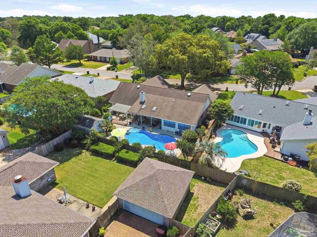 4470 La Mirage Dr, Pensacola, FL 32504