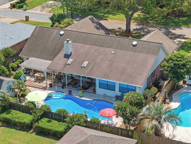 4470 La Mirage Dr, Pensacola, FL 32504