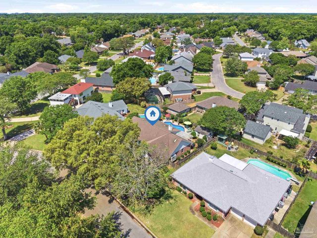 4470 La Mirage Dr, Pensacola, FL 32504