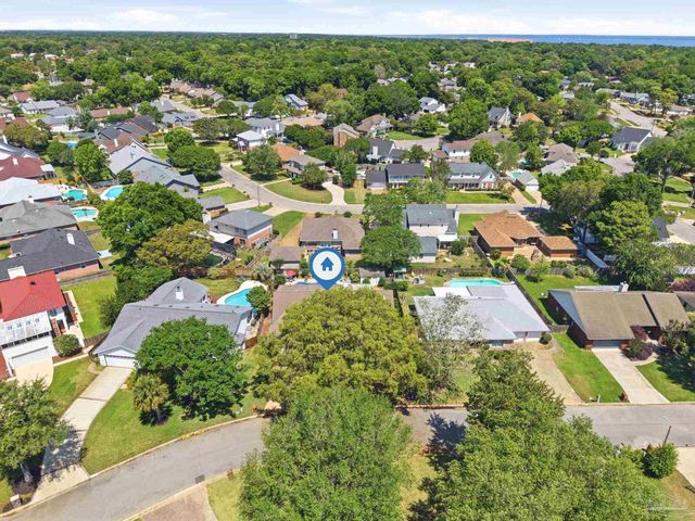 4470 La Mirage Dr, Pensacola, FL 32504