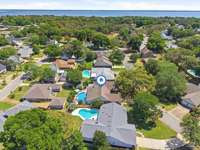 4470 La Mirage Dr, Pensacola, FL 32504