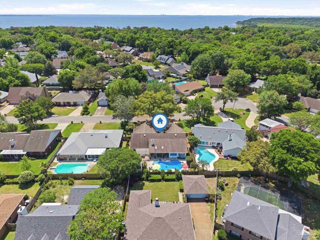 4470 La Mirage Dr, Pensacola, FL 32504