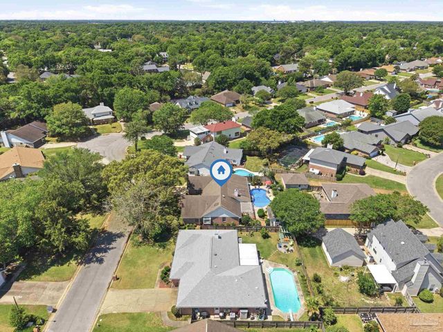 4470 La Mirage Dr, Pensacola, FL 32504