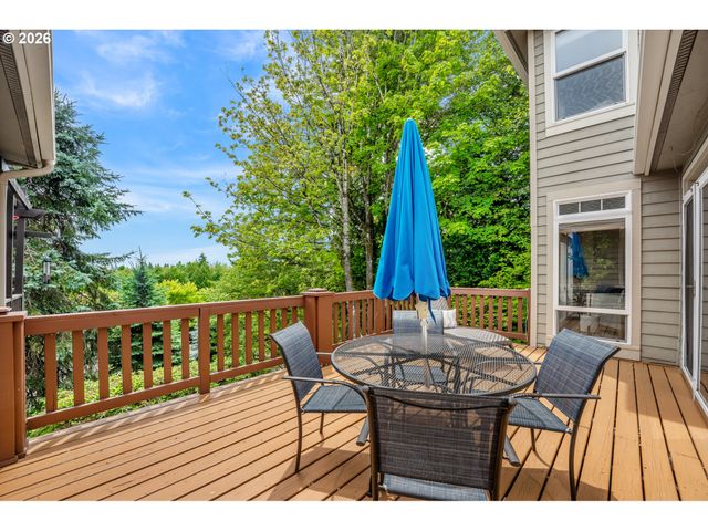 14 MORNINGVIEW Ln, Lake Oswego, OR 97035