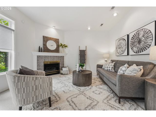 14 MORNINGVIEW Ln, Lake Oswego, OR 97035