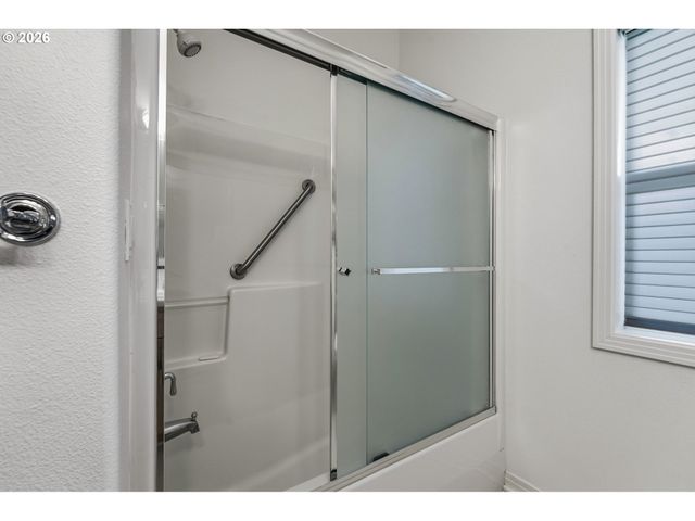 14 MORNINGVIEW Ln, Lake Oswego, OR 97035