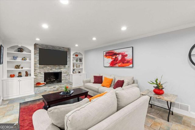 5380 Redfield Drive, Dunwoody, GA 30338