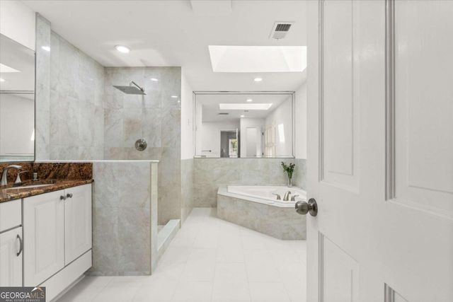 5380 Redfield Drive, Dunwoody, GA 30338