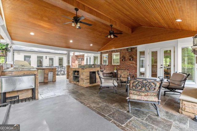 5380 Redfield Drive, Dunwoody, GA 30338