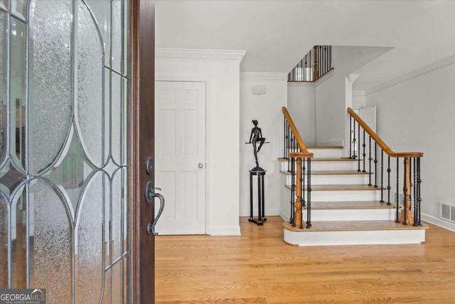 5380 Redfield Drive, Dunwoody, GA 30338