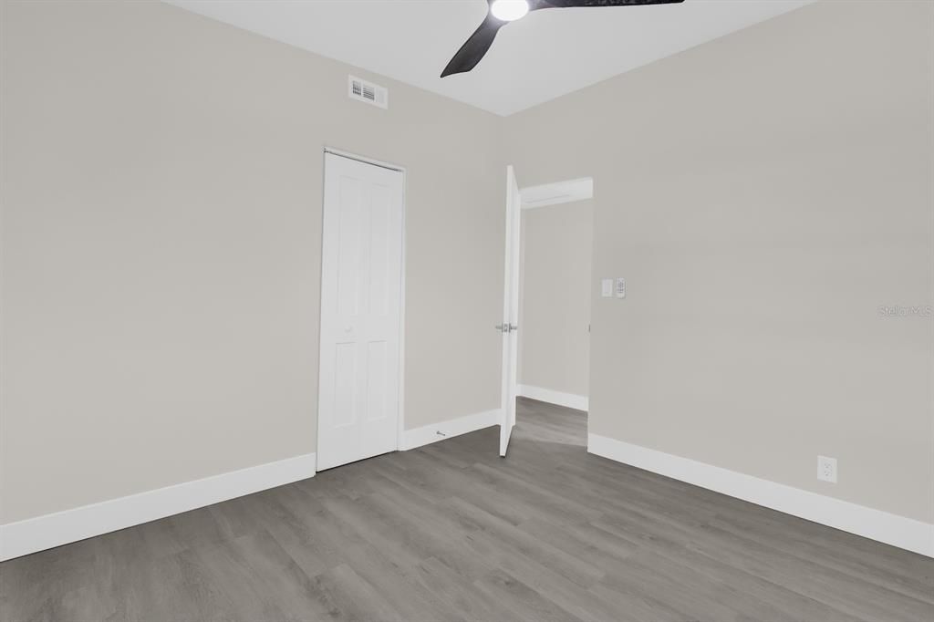 Image 17 of property listing at 4503 CONWAY GARDENS ROAD, Orlando, FL 32806