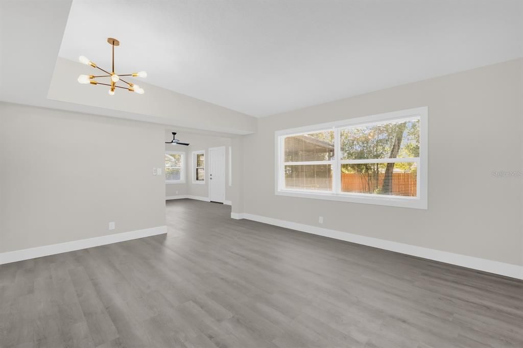 Image 9 of property listing at 4503 CONWAY GARDENS ROAD, Orlando, FL 32806