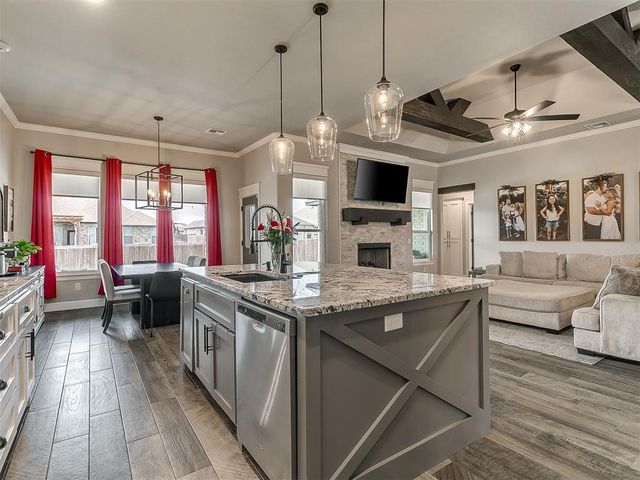 4709 Mustang Park Boulevard, Mustang, OK 73064