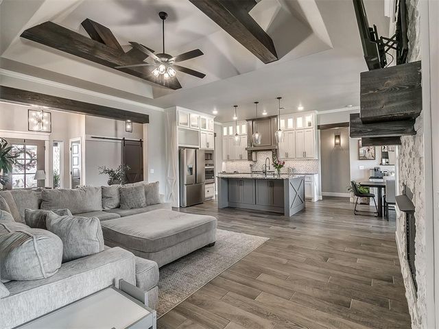 4709 Mustang Park Boulevard, Mustang, OK 73064