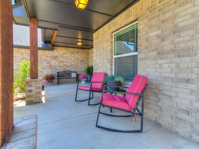4709 Mustang Park Boulevard, Mustang, OK 73064