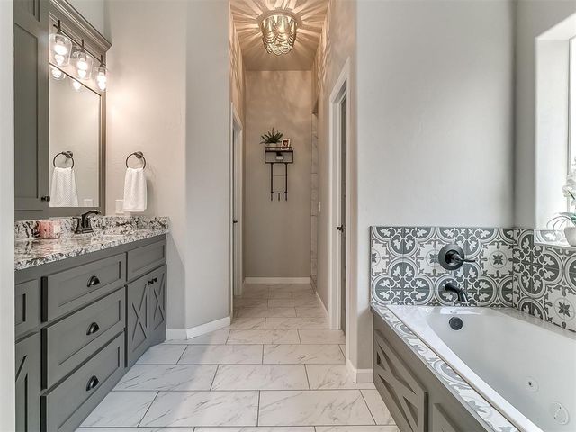 4709 Mustang Park Boulevard, Mustang, OK 73064