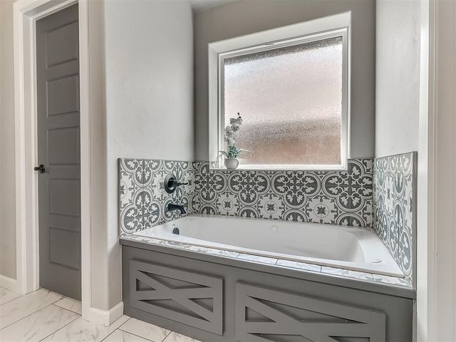 4709 Mustang Park Boulevard, Mustang, OK 73064