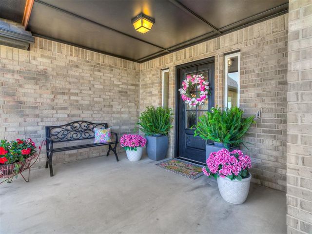 4709 Mustang Park Boulevard, Mustang, OK 73064