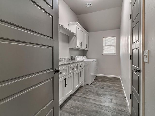 4709 Mustang Park Boulevard, Mustang, OK 73064