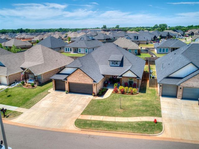 4709 Mustang Park Boulevard, Mustang, OK 73064