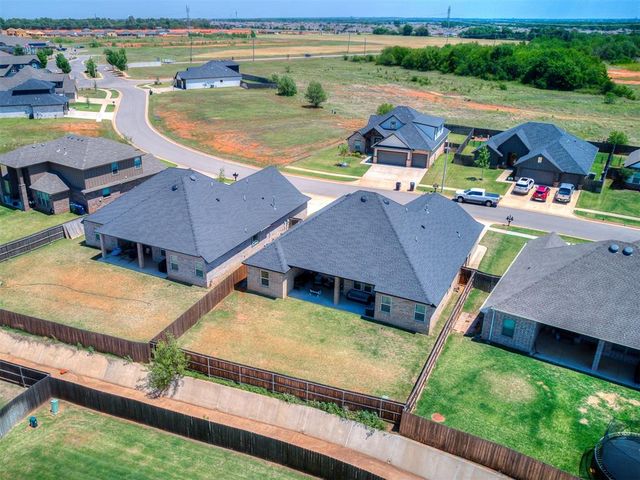 4709 Mustang Park Boulevard, Mustang, OK 73064