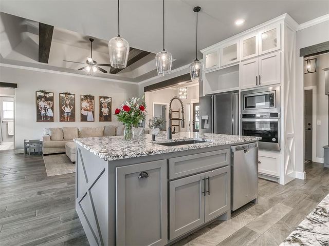 4709 Mustang Park Boulevard, Mustang, OK 73064