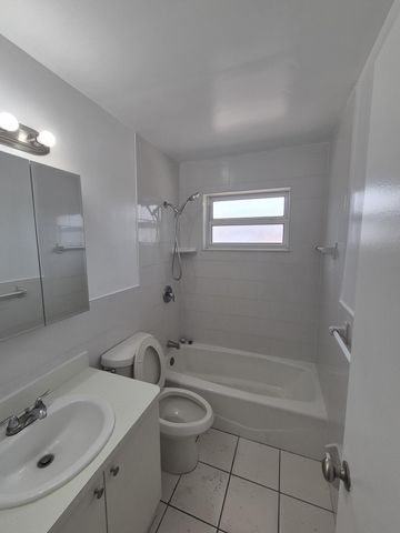 3518 Taylor Street 4, Hollywood, FL 33021