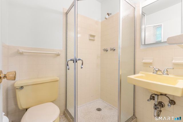 11 Lycett Court, Norwalk, CT 06850