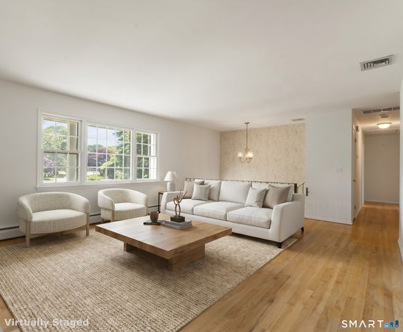 11 Lycett Court, Norwalk, CT 06850